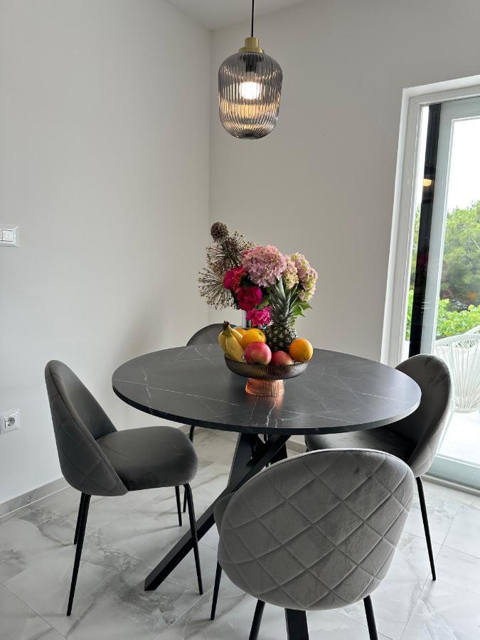 Olive View Apartment Brela Dış mekan fotoğraf